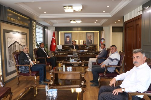 Sivas Doğanlı Köyü Kültür,Yardımlaşma ve Dayanışma Derneği Başkanı Dursun DOĞAN,Kaymakamımız Şeref GÜLYER’i ziyaret etti.